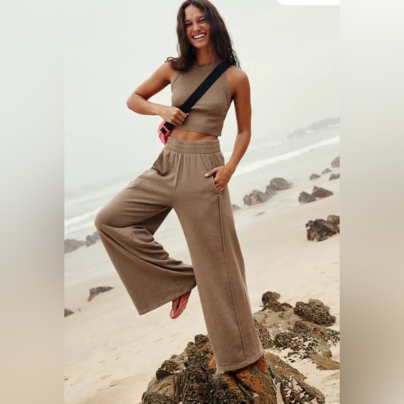 Free People Other - FREE PEOPLE Go To Set M BNWOT